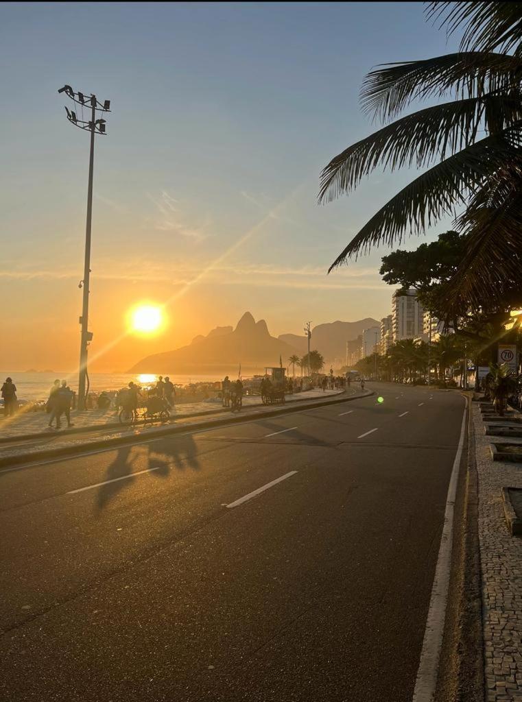 Alugo Quarto Espacoso Com Banheiro Privado Em Apartamento Em Copanema Rio de Janeiro Eksteriør billede